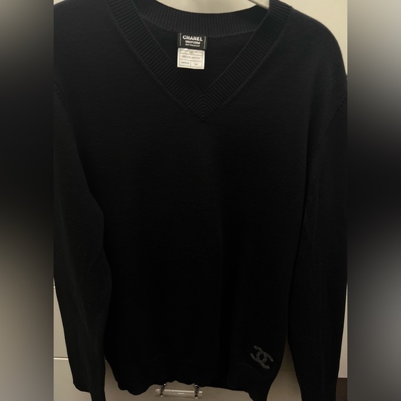 CHANEL UNIFORM MENS V-NECK SIZE MEDIUM: $350 - Picture 5 of 5